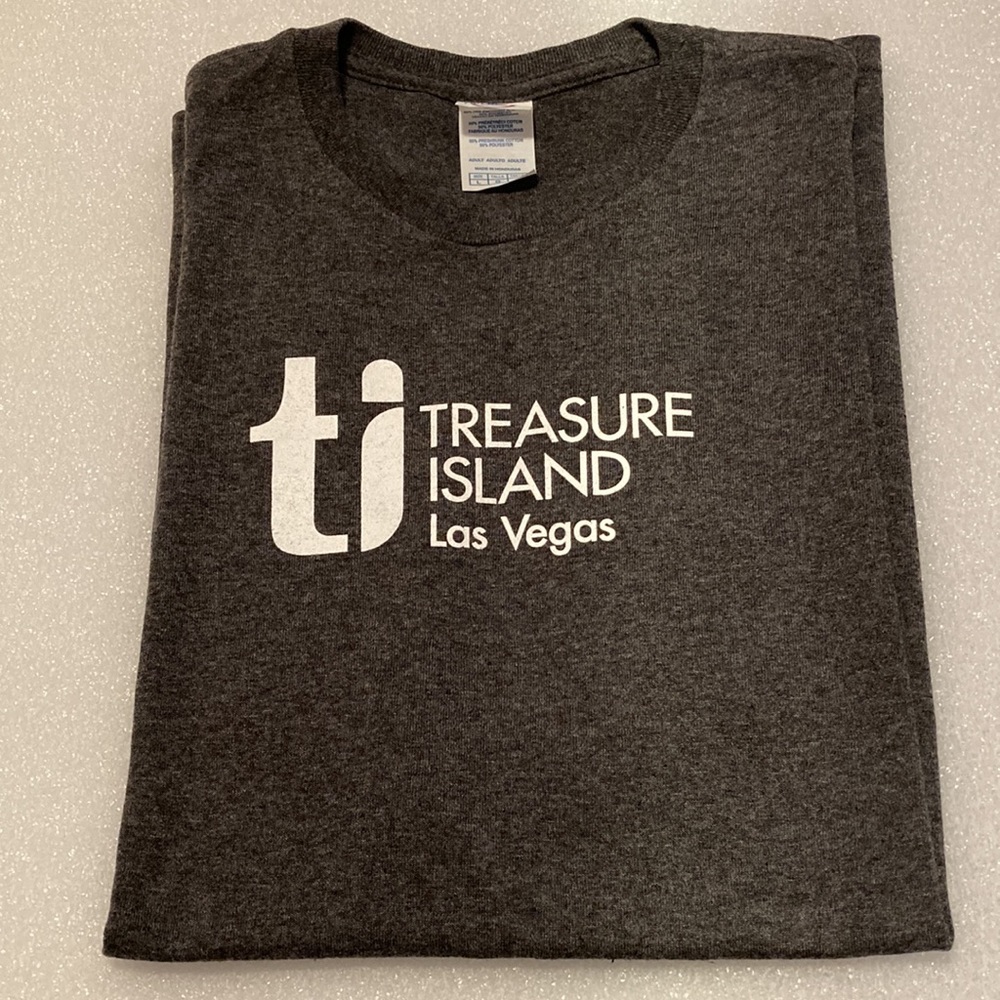 NWOT - Men's Charcoal Gray Round Neck Short Sleeve Las Vegas Souvenir Tee - Sz L